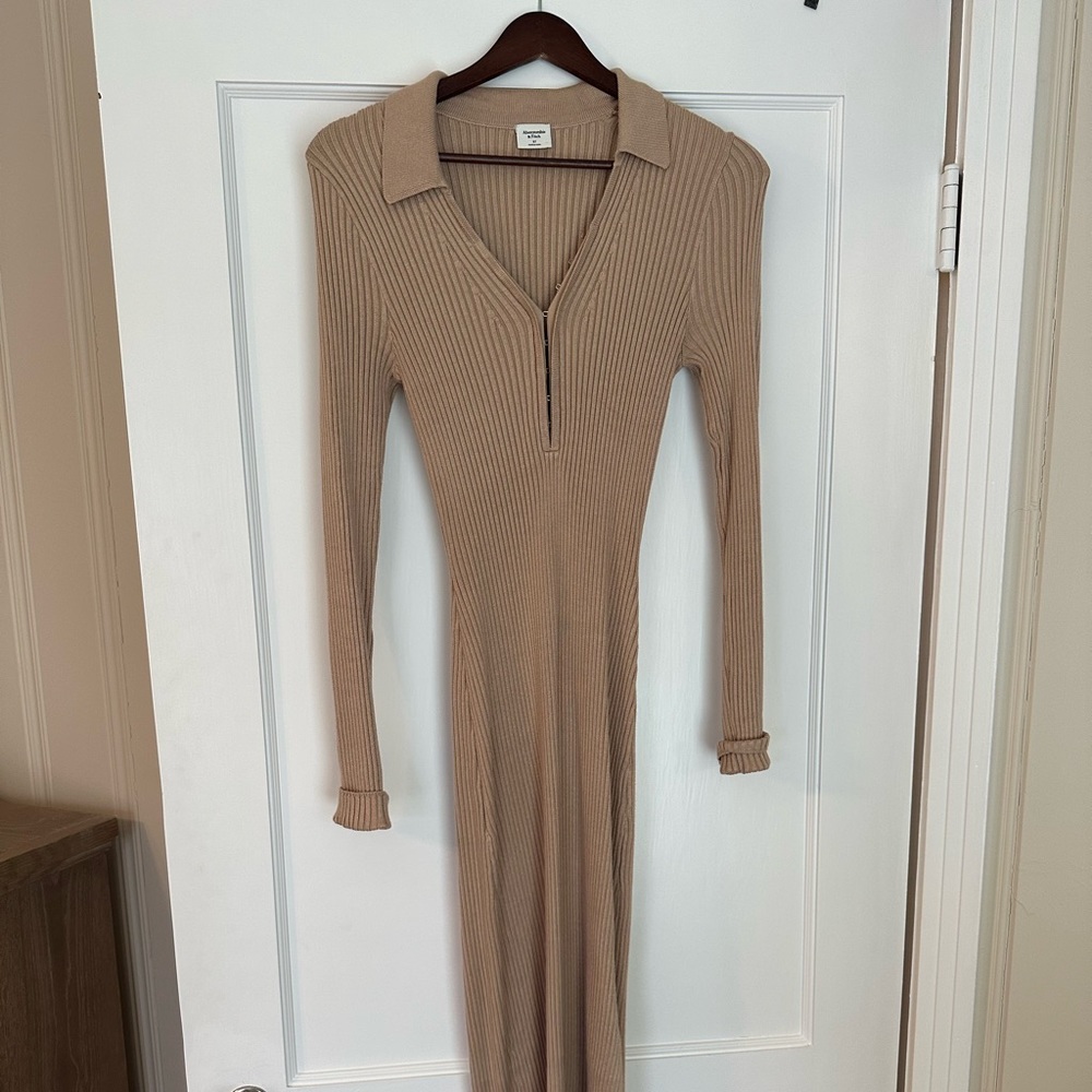 Abercrombie and Fitch Knit Sweater Dress